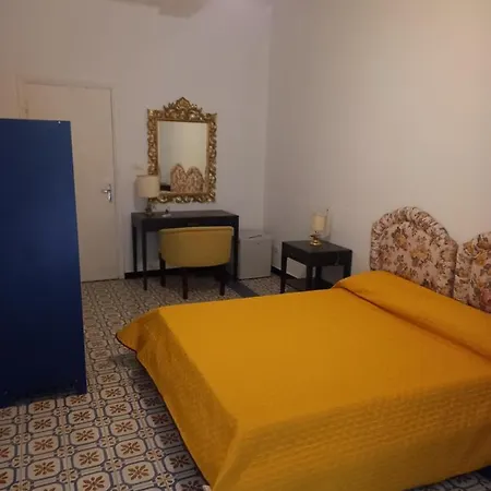 Curpi De Ma Guest house *